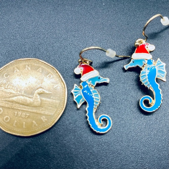 Seahorse with a Santa Hat Earrings - Picture 1 of 1